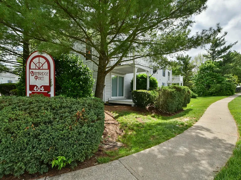 404 Bainbridge Ct #A2 — Photo 26
