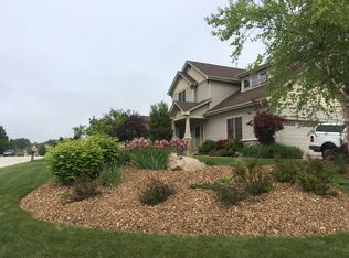 1701 Spring Meadow Ln, Racine, WI 53406