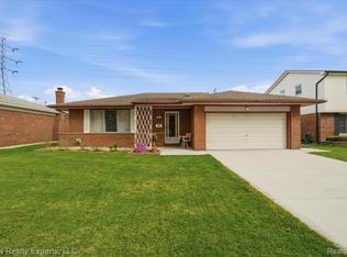 31212 Saratoga Ave, Warren, MI 48093