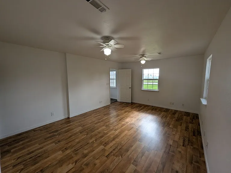 320 S Country Club Rd — Photo 13
