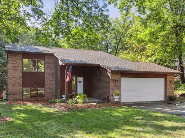 101 City View Dr, Minnetonka, MN 55305