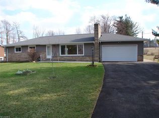 8704 Snowville Rd, Brecksville, OH 44141