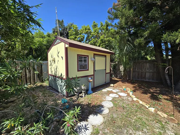 2887 Bel Forest Dr — Photo 21