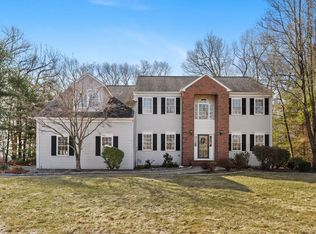 33 Roxbury Ct, Cheshire, CT 06410