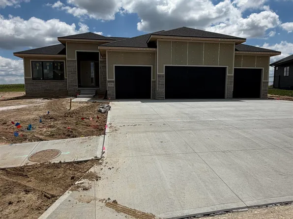 5701 195th St, Elkhorn, NE 68022