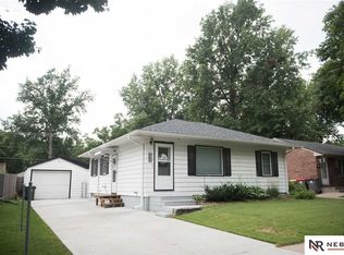 5411 Knox St, Lincoln, NE 68504