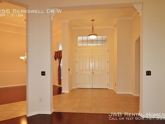 3rd image of 256 W Berkswell Dr