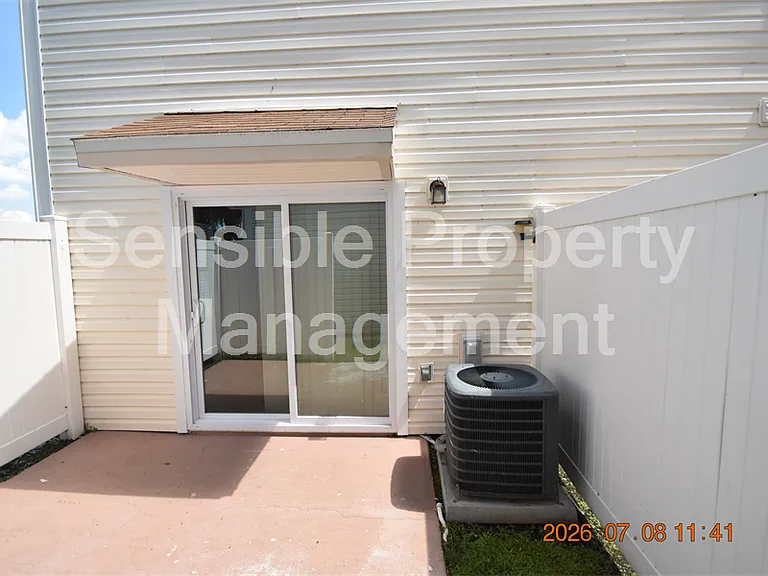 2302 Maki Rd #2 — Photo 24