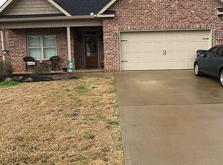 554 Constitution Dr, Forsyth, GA 31029