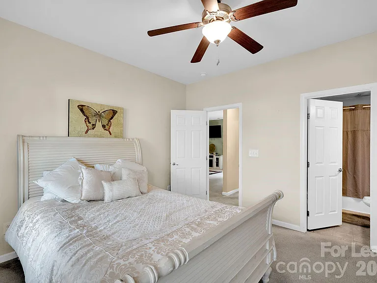 106 Ashton Dr — Photo 28