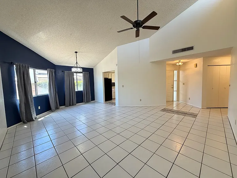 9368 N Hampshire Dr — Photo 16