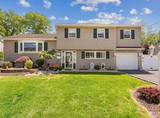 47 Aberdeen Ave, Iselin, NJ 08830