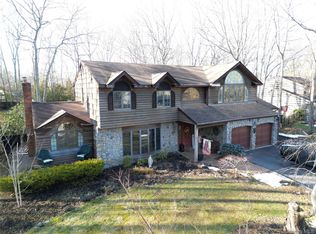 35 Hastings Drive, Ridge, NY 11961