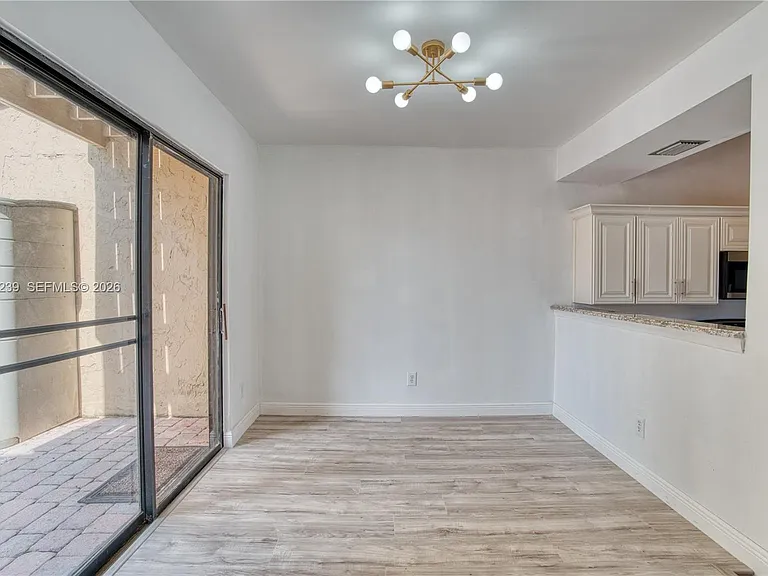8015 SW 21st Ct #8015 — Photo 11