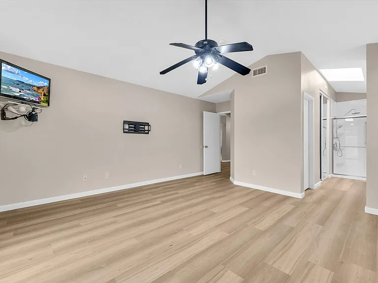 5741 El Palomino Dr — Photo 9