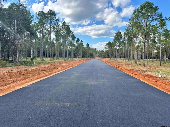 86 Oak St, Frankston, TX 75763