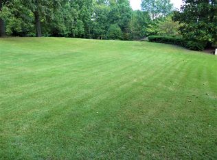 319 Winter Oak Ln, Memphis, TN 38120