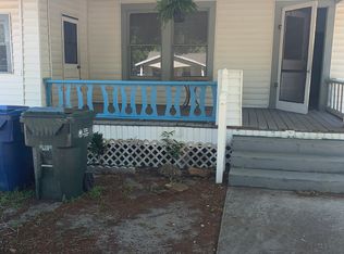 527 4th St NW, Largo, FL 33770