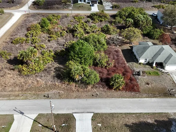 741 Cardinal St E, Lehigh Acres, FL 33974