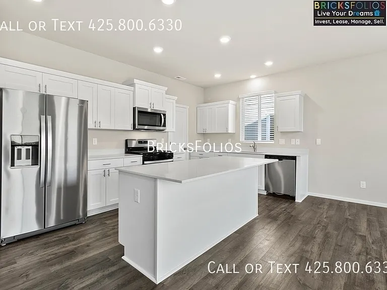 1342 SW Pendleton Way #A — Photo 13