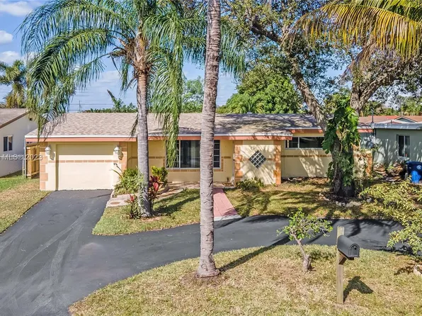 6341 SW 35th Ct, Miramar, FL 33023