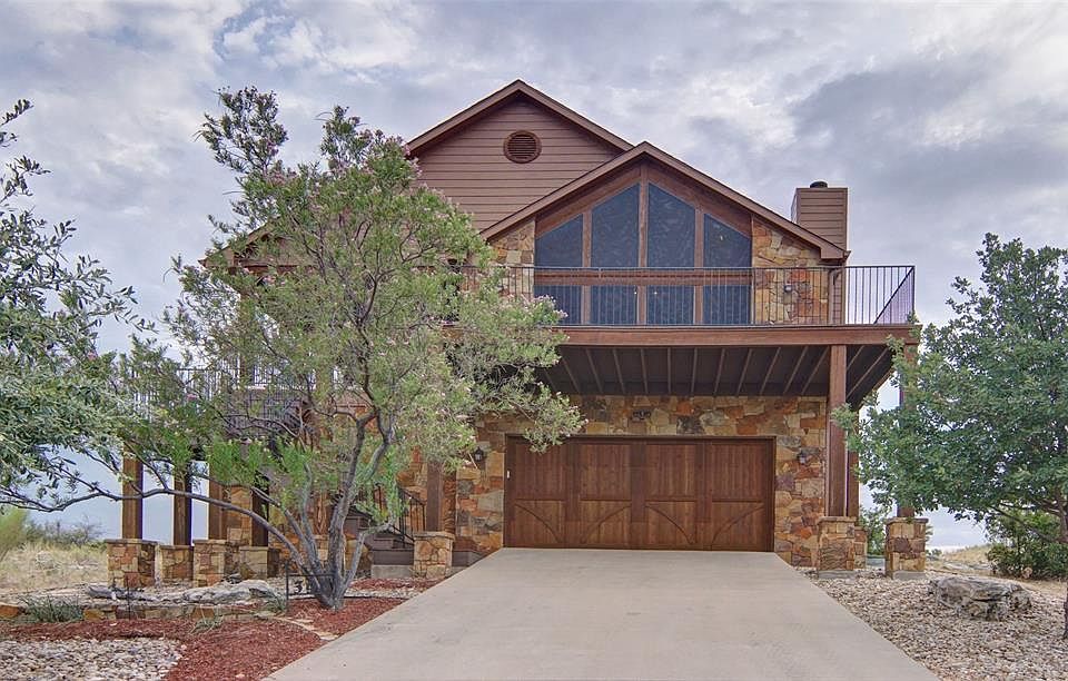 1st image of 390 Winged Foot Dr