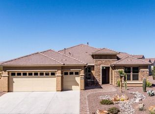 1821 E Coastland Dr, Green Valley, AZ 85614