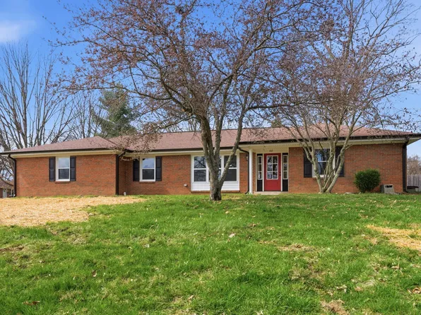 102 Bayberry Rd, Versailles, KY 40383