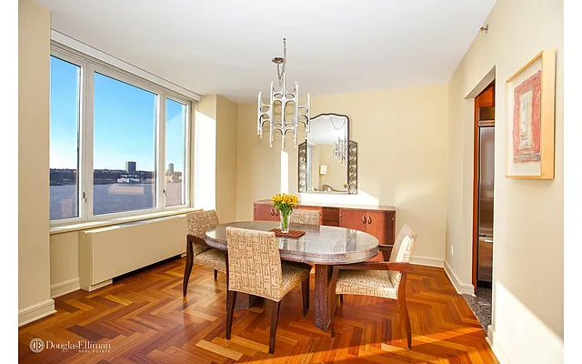 Rented by Douglas Elliman | media 7