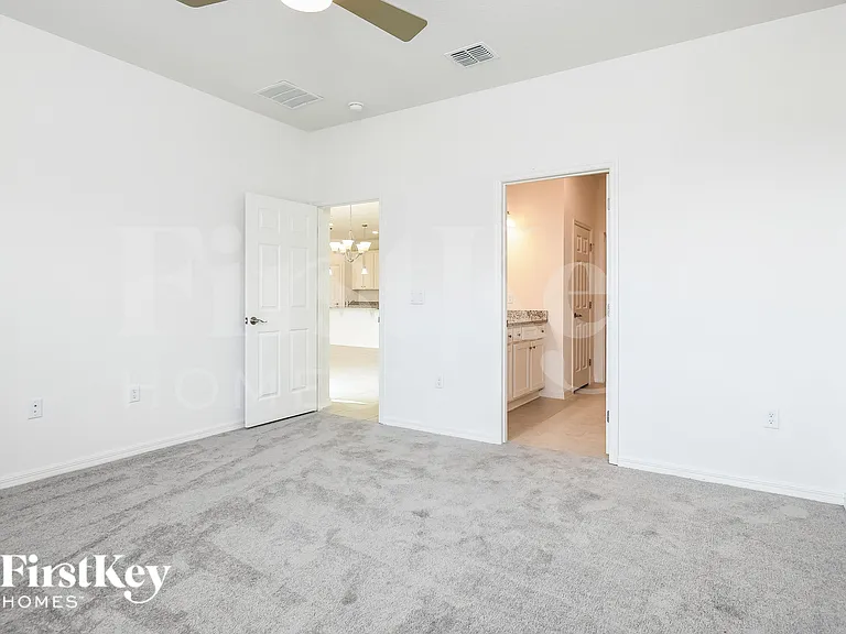 1172 Spokane Point — Photo 9