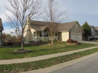 610 Garnes St, Raymore, MO 64083