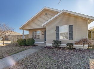 4427 W Pecan St, Fayetteville, AR 72704