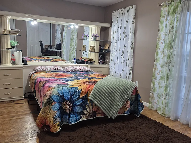 499 Liberty Ave #PRIVATE ROOM — Photo 8