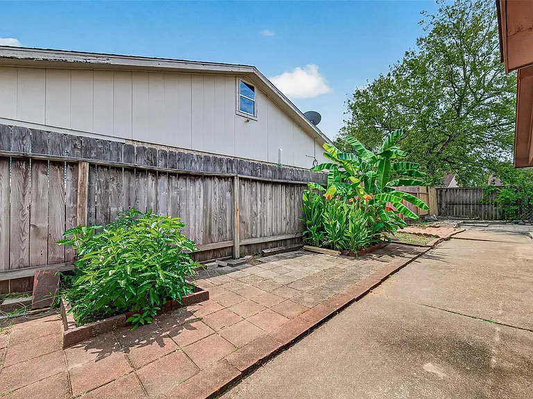 16511 Moary Firth Dr — Photo 14