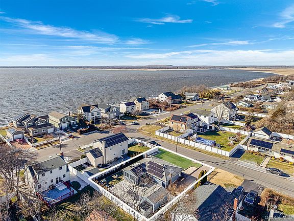 2nd image of 6 Rugby Drive