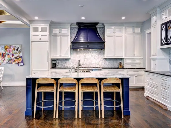 1753 Founders Hl S, Williamsburg, VA 23185