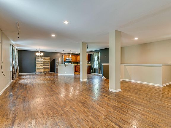 4th image of 227 Swift Dr