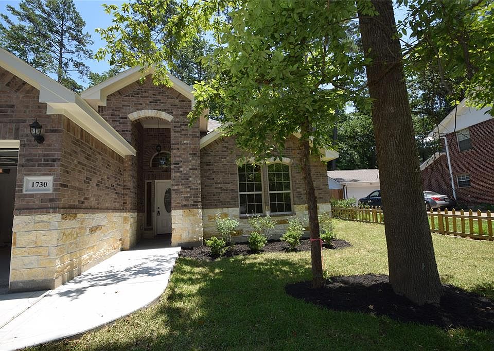 1st image of 1403 River Oaks Dr
