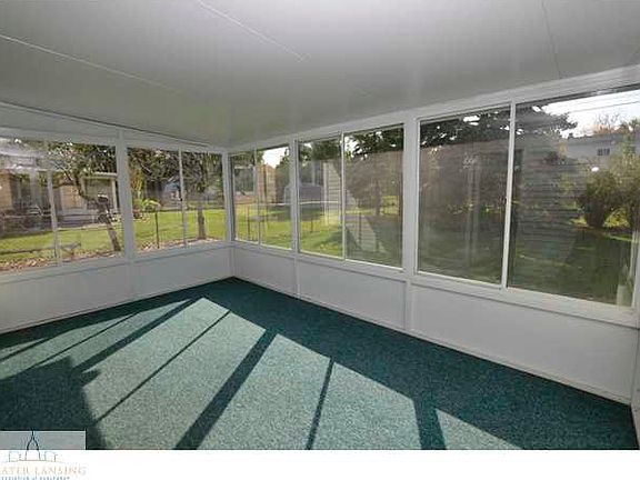 3rd image of 2300 Heights Ave