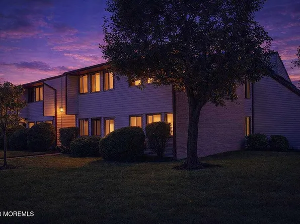 F-4 Avon Drive, East Windsor, NJ 08520