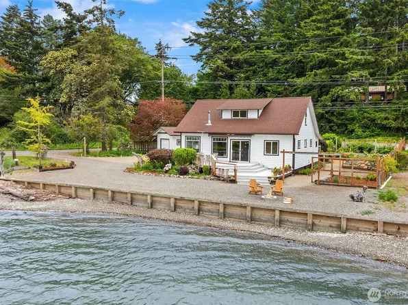 22113 Dockton Road SW, Vashon, WA 98070