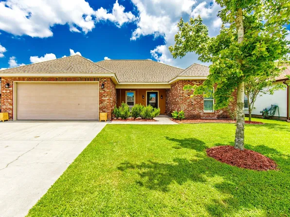 530 Sugar Plum St, Houma, LA 70364