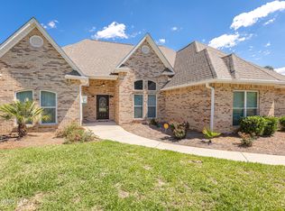 5600 Woody End Rd, Ocean Springs, MS 39564