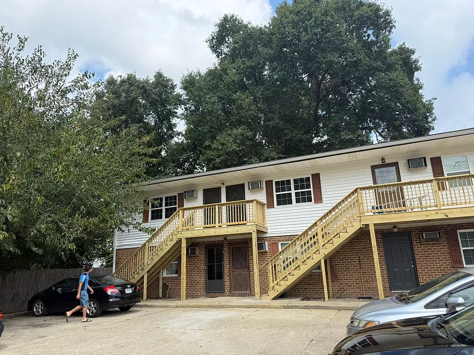 2628 Shoop Ave