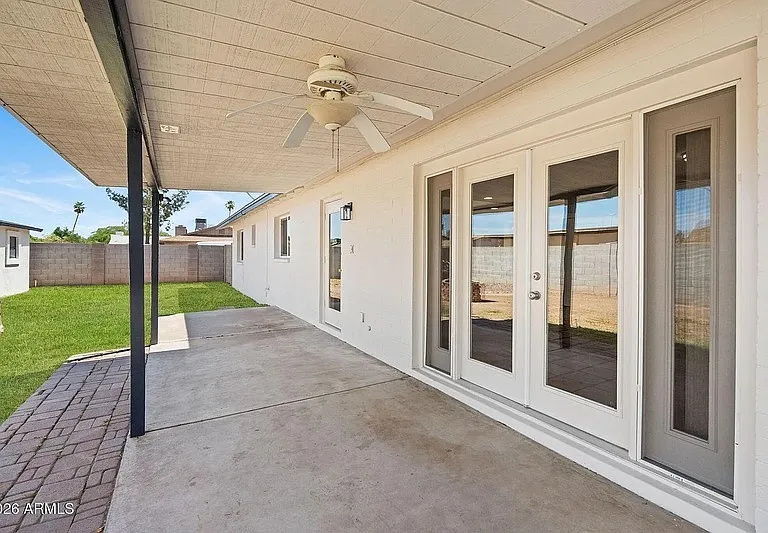 1664 E Del Rio Dr — Photo 29