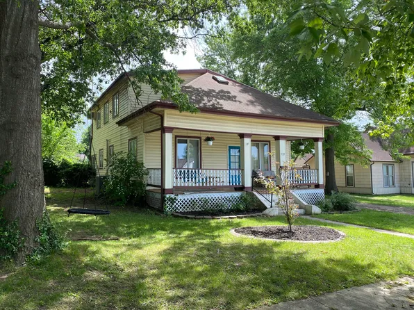 539 E Center Street, Mt Vernon, MO 65712