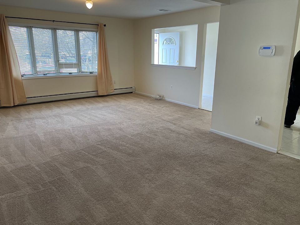 1st image of 100 Kenilworth Ave