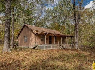 721 Hollywood Dr, Edwards, MO 65326