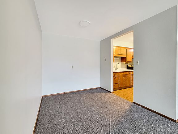 4th image of 5510 58th Ave #7