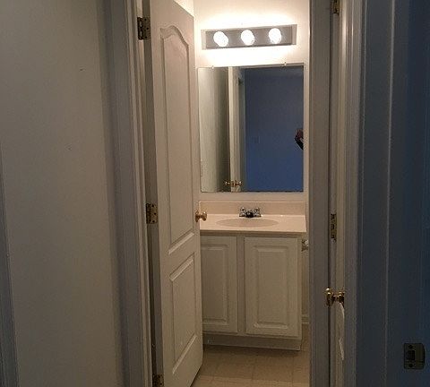 5th image of 17293 King Phillip Way